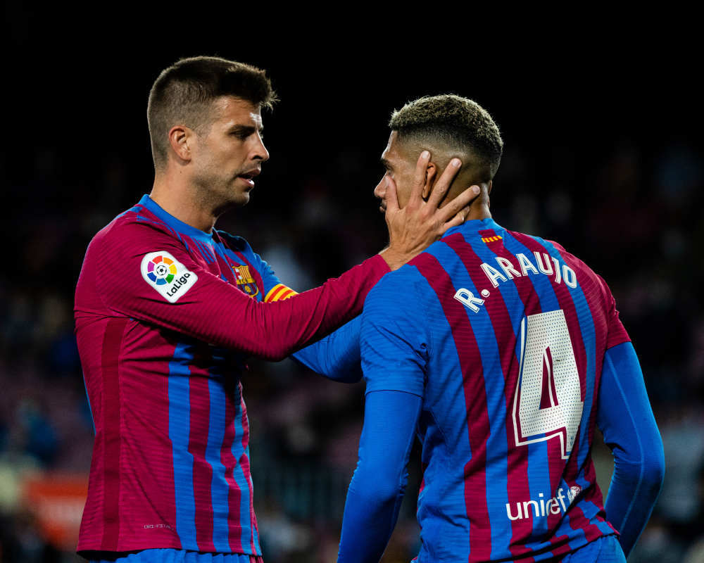 包含汉堡球队内讧危机,主帅寻找解决方案重振球队士气的词条 包含汉堡球队内讧危机,主帅寻找解决方案重振球队士气的词条