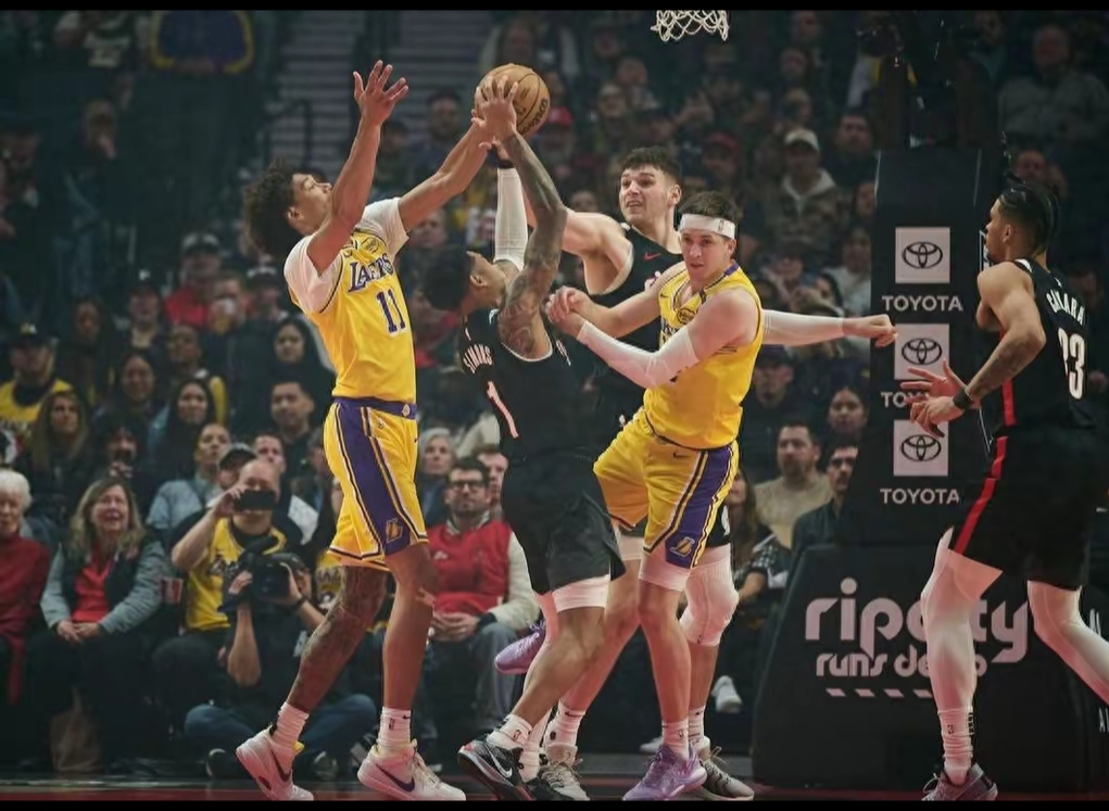 关于开拓者新援展现实力，帮助球队战胜对手的信息