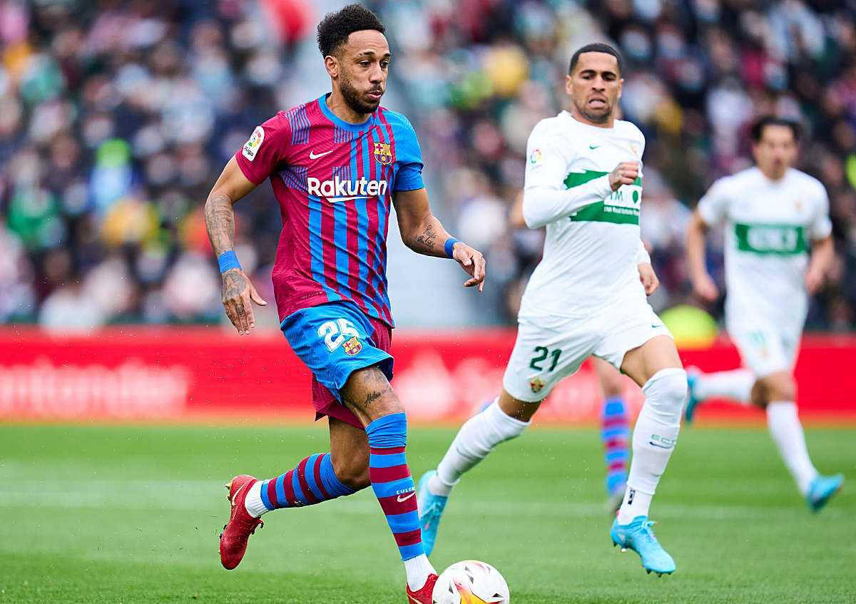 包含马德里竞技主场守住胜局，锁定小组第一的词条