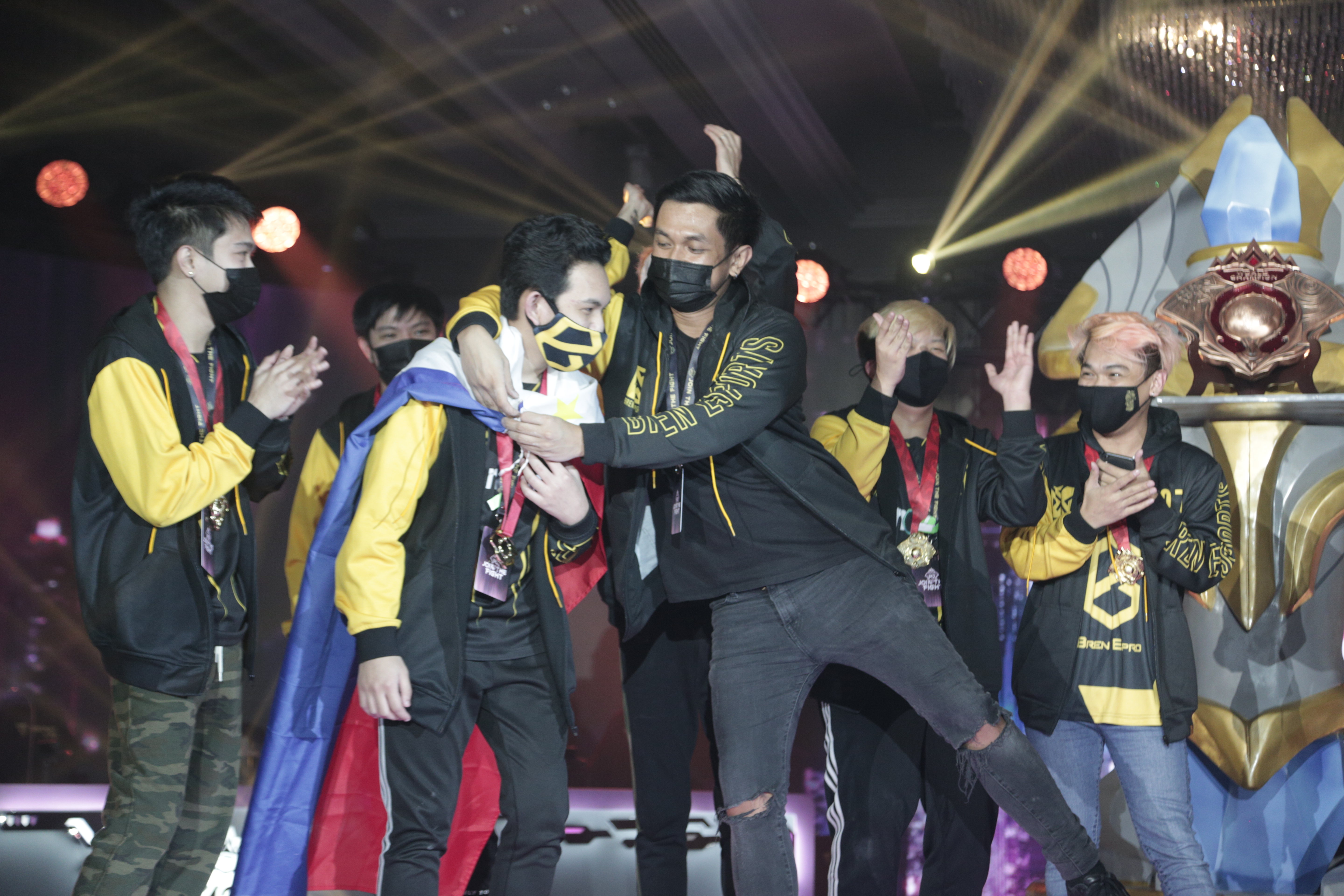 爱游戏官方登录入口-精英球队展现实力与技巧的对决