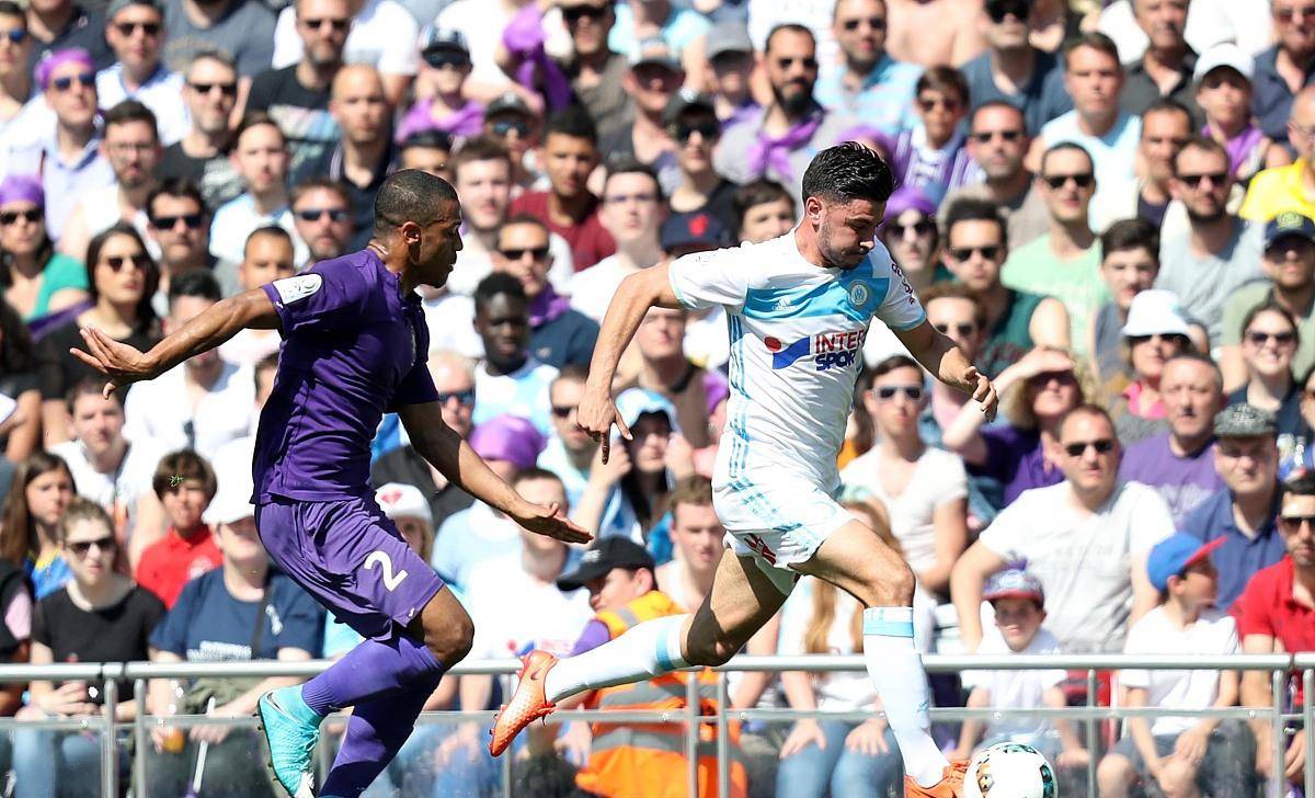 格拉纳达主场大比分立胜，表现强劲的简单介绍