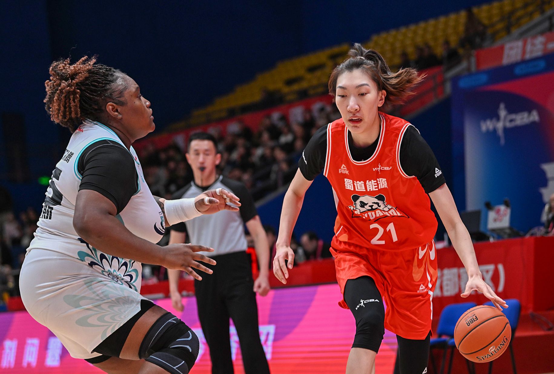 爱游戏网页版-包含四川队主场大胜，取得本赛季首胜的词条