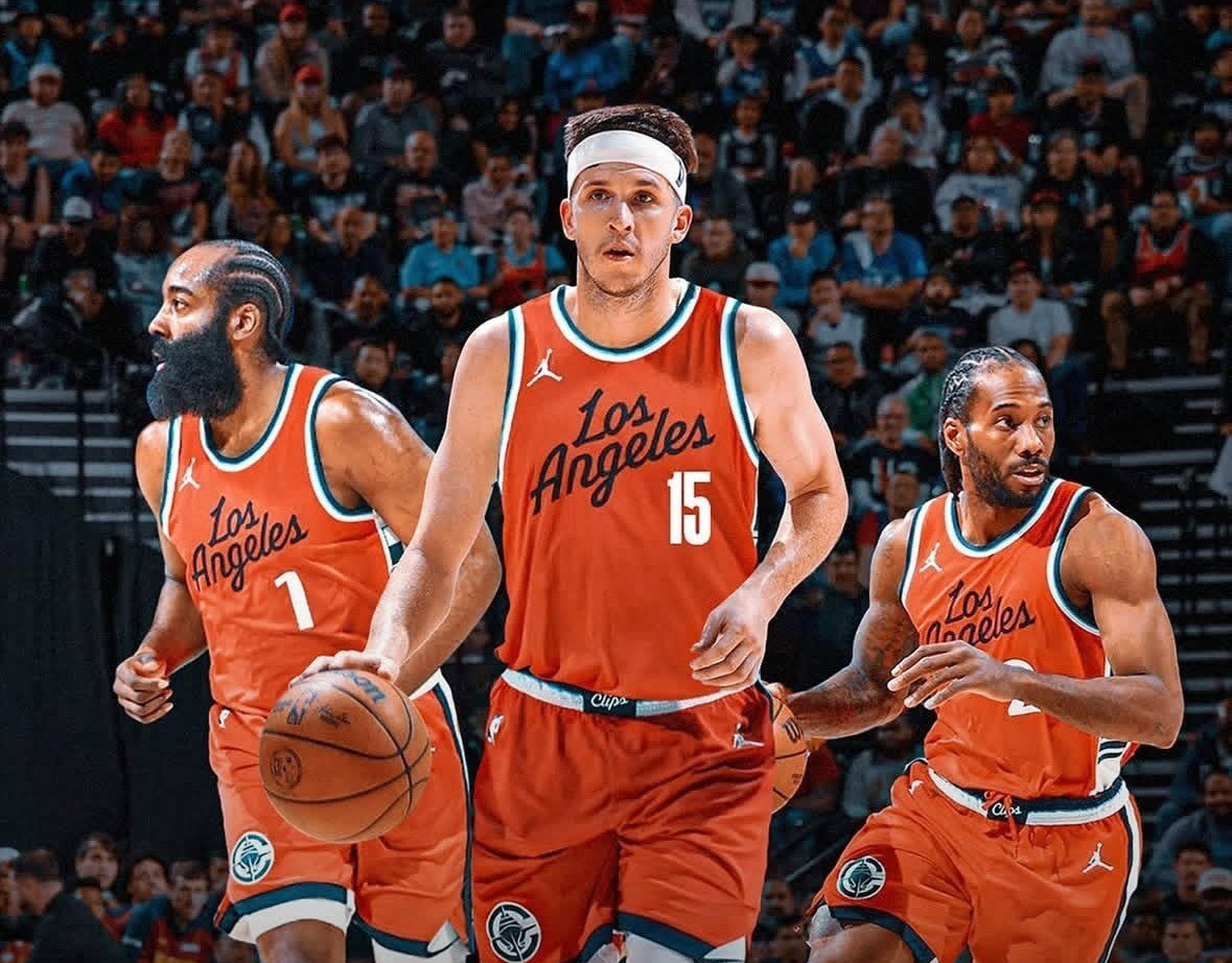 包含快船主场大胜尼克斯，乔治状态火热的词条