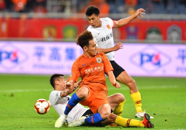 关于河北华夏幸福主场主胜山东鲁能,实现三连胜的信息